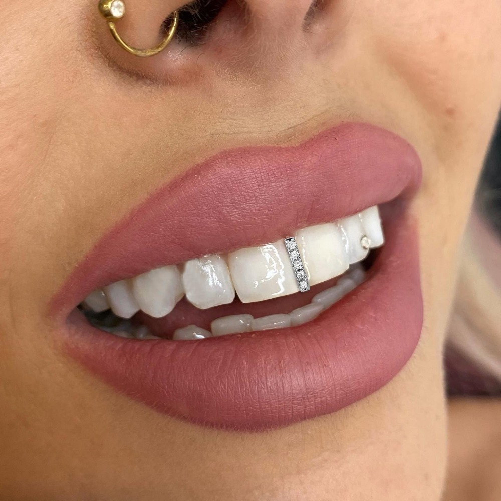 Grillz Dentário Banhado a Ouro - Men Accessories In Silver avaliação e preço